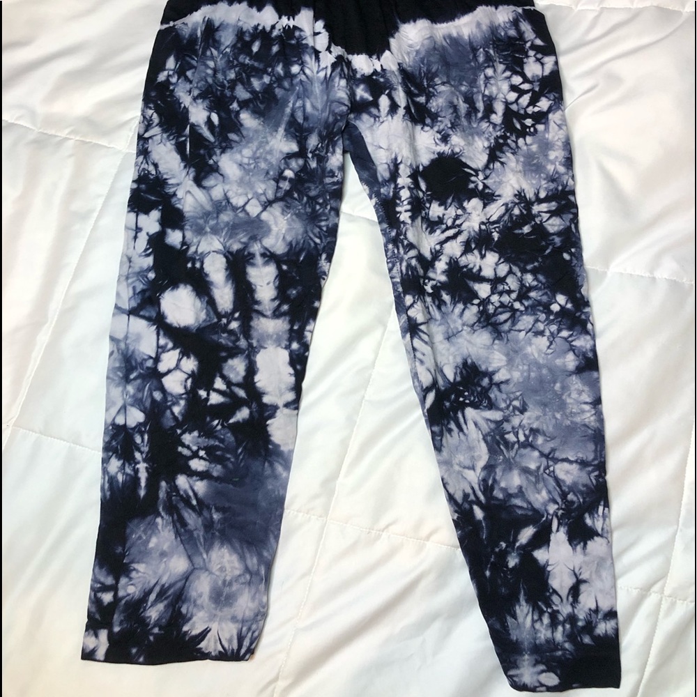 Capri tie dye leggings